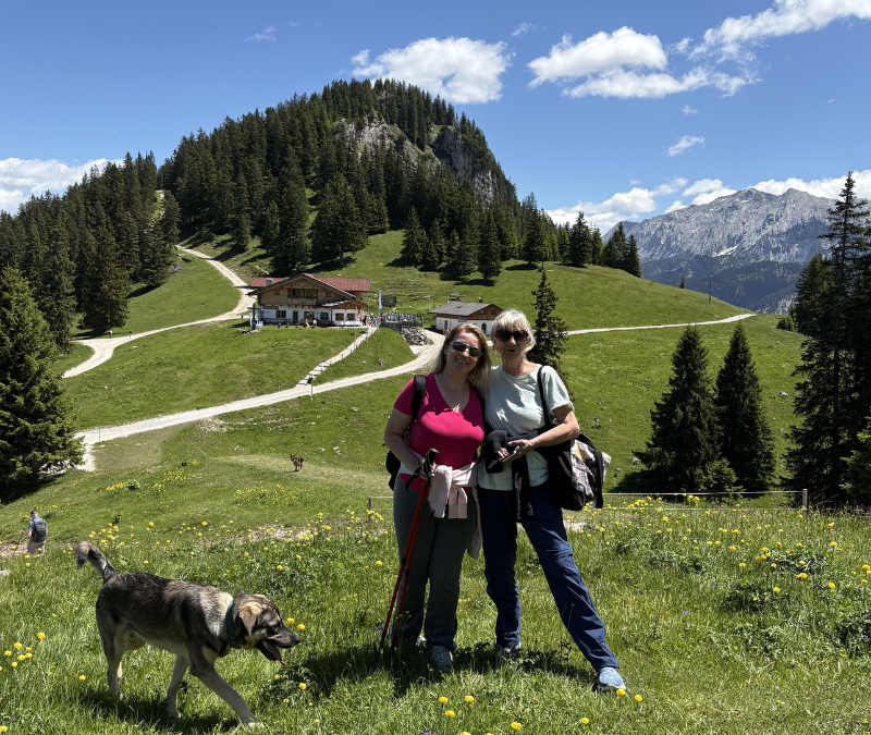 Alma i moja mama u Garmisch Partenkirchenu tokom porodičnog izleta